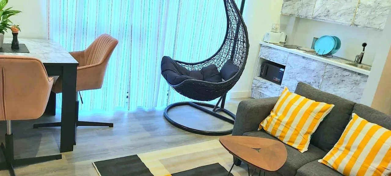 Lovely Studio Apartment Sheffield City Centre - Netflix, Wifi, Digital Tv