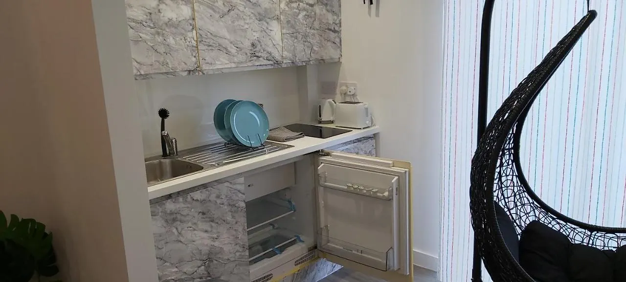 Lovely Studio Apartment Sheffield City Centre - Netflix, Wifi, Digital Tv