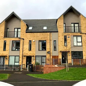  Homestay Centre , Free Wifi & Parking - Private - Shared House